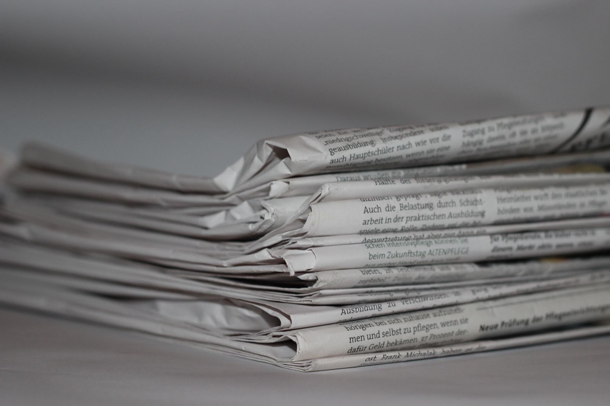 Icelandic financial crisis news headlines