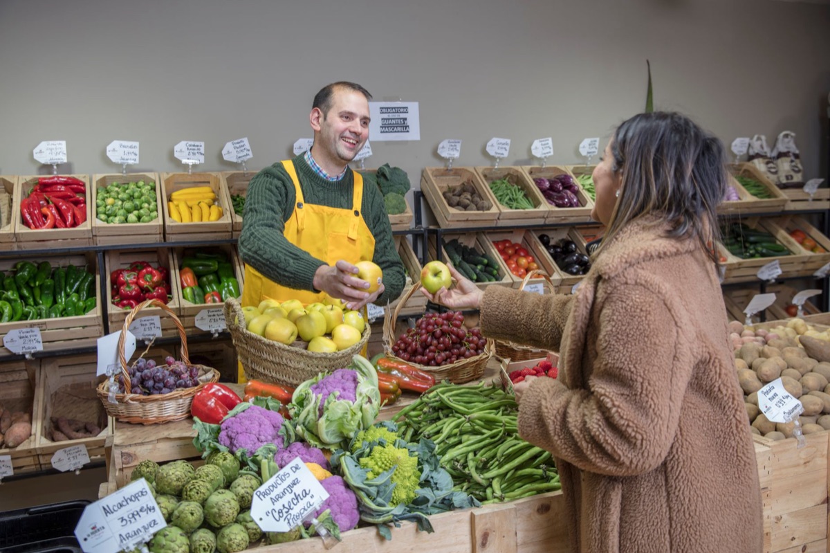 Ijslandse lokale voedingsmarkten met fris producten