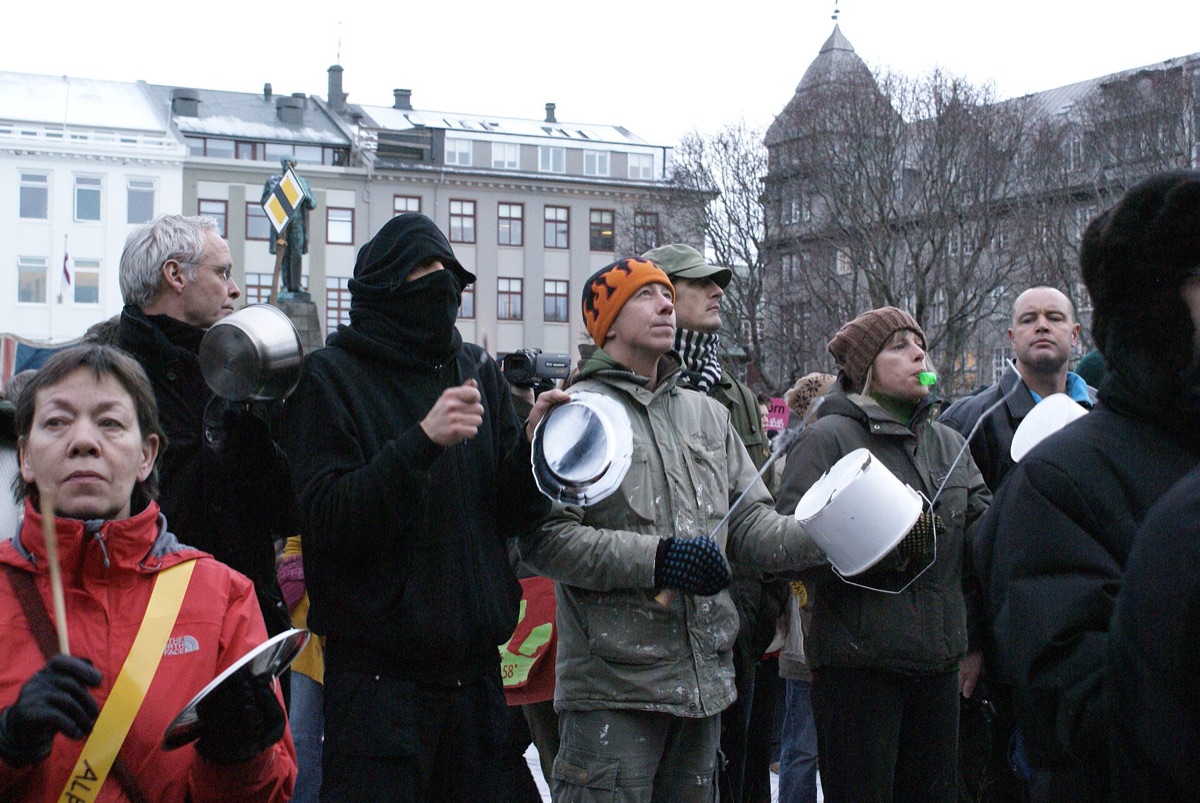 Icelandic financial documents