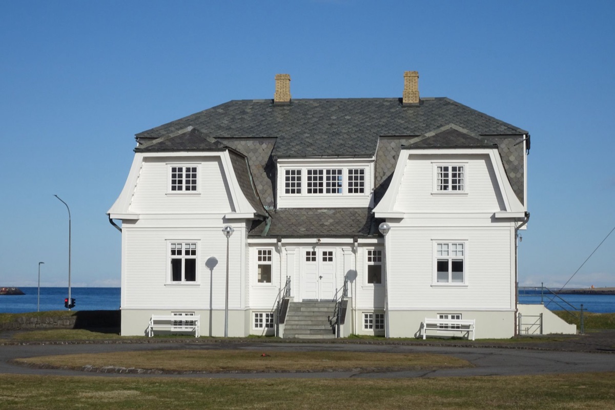 edificio bancario islandés
