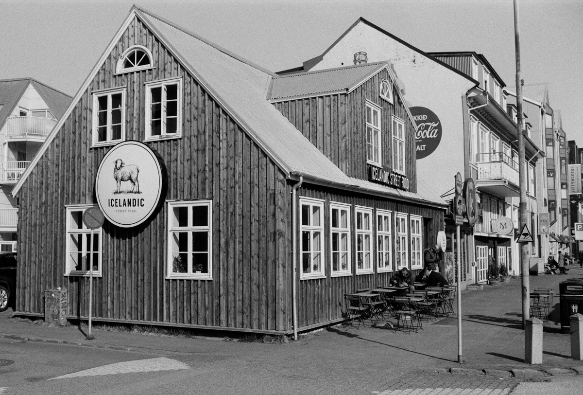 edificio municipal en reykjavik con nombre de ministerio de finanzas de islandia