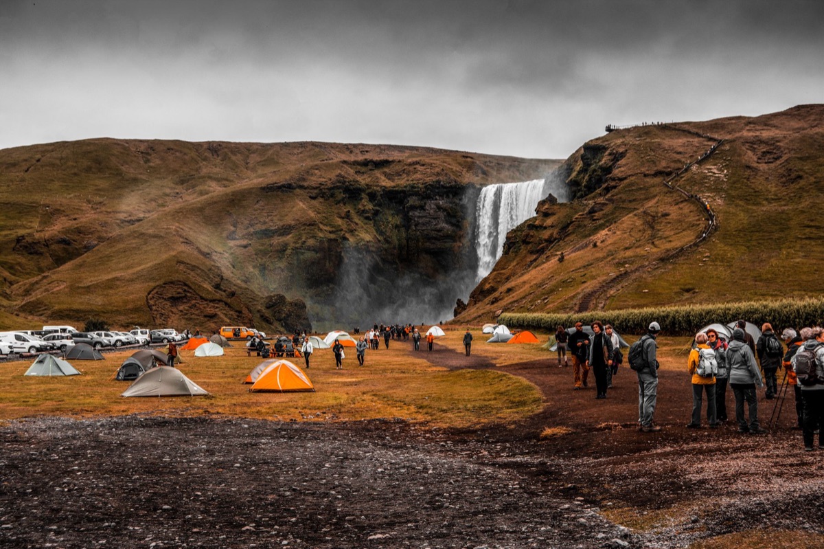 Wasserfallenpfadmarken in Island