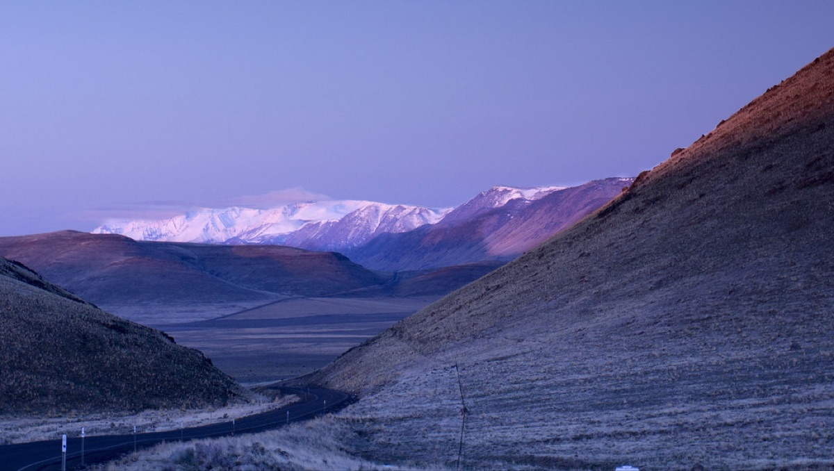 sunrise over Icelandic mountain range