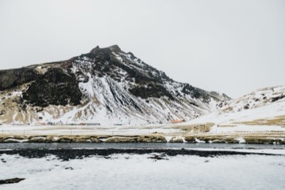 Iceland Winter: Pursuing the Aurora Beyond Tourist Crowds
