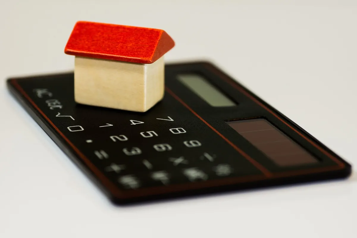 house, money, euro, coin, coins, banknotes, calculator, computer, household, budget, save up, finance, stock exchange, debts, dollar bill, mortgage, bank, finan